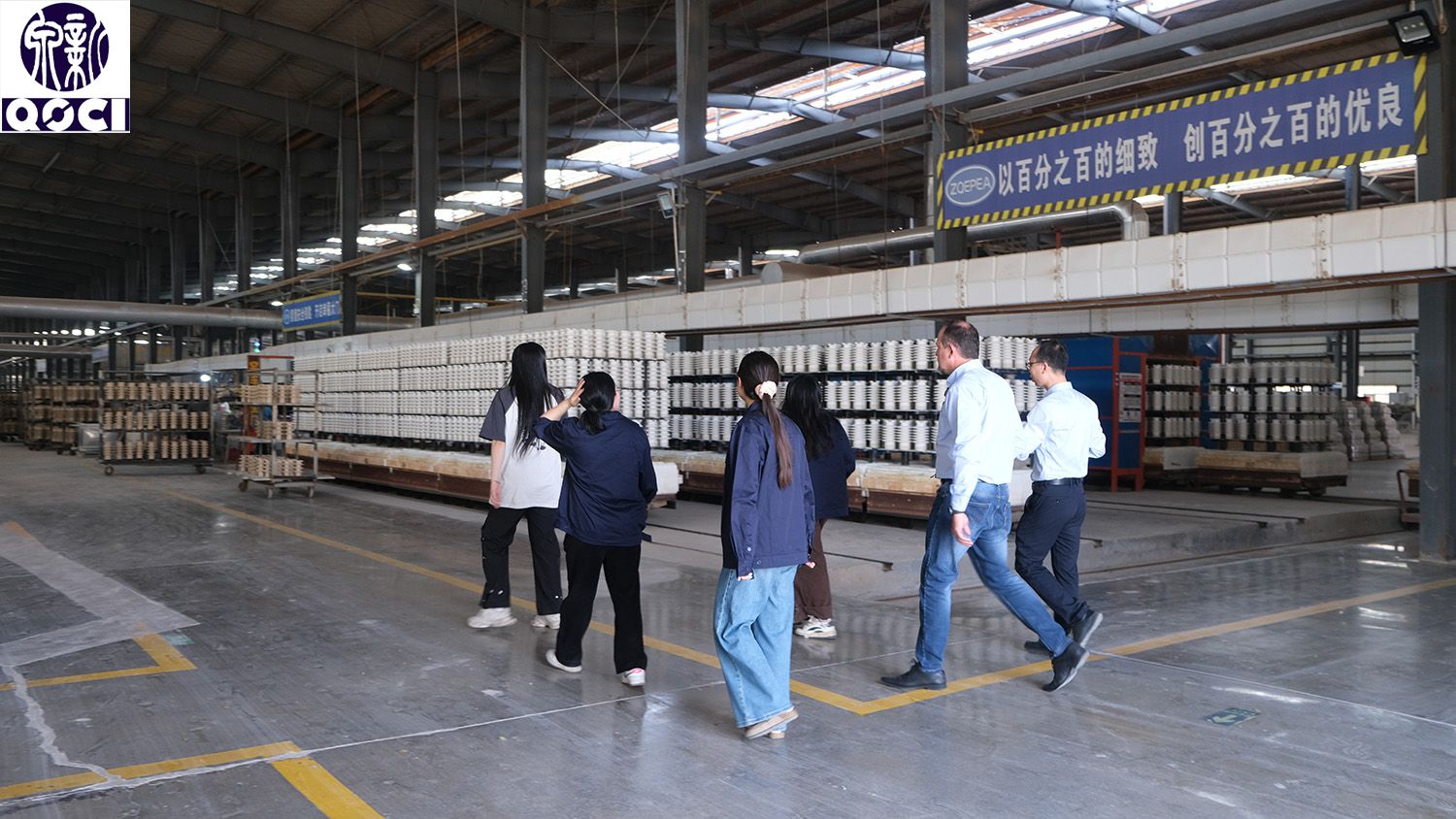 Brazilian customers visit SOLARIS & QOCI Electrical for inspection and deepening international cooperation and technical exchanges(图7) DSCF2131.jpg