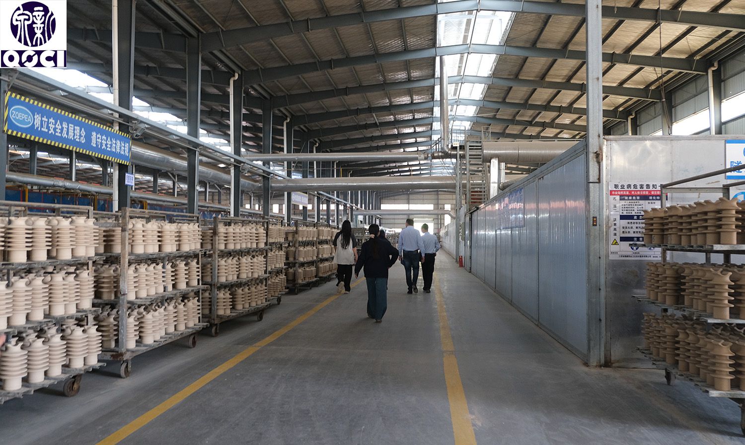 Brazilian customers visit SOLARIS & QOCI Electrical for inspection and deepening international cooperation and technical exchanges(图9) DSCF2183.jpg