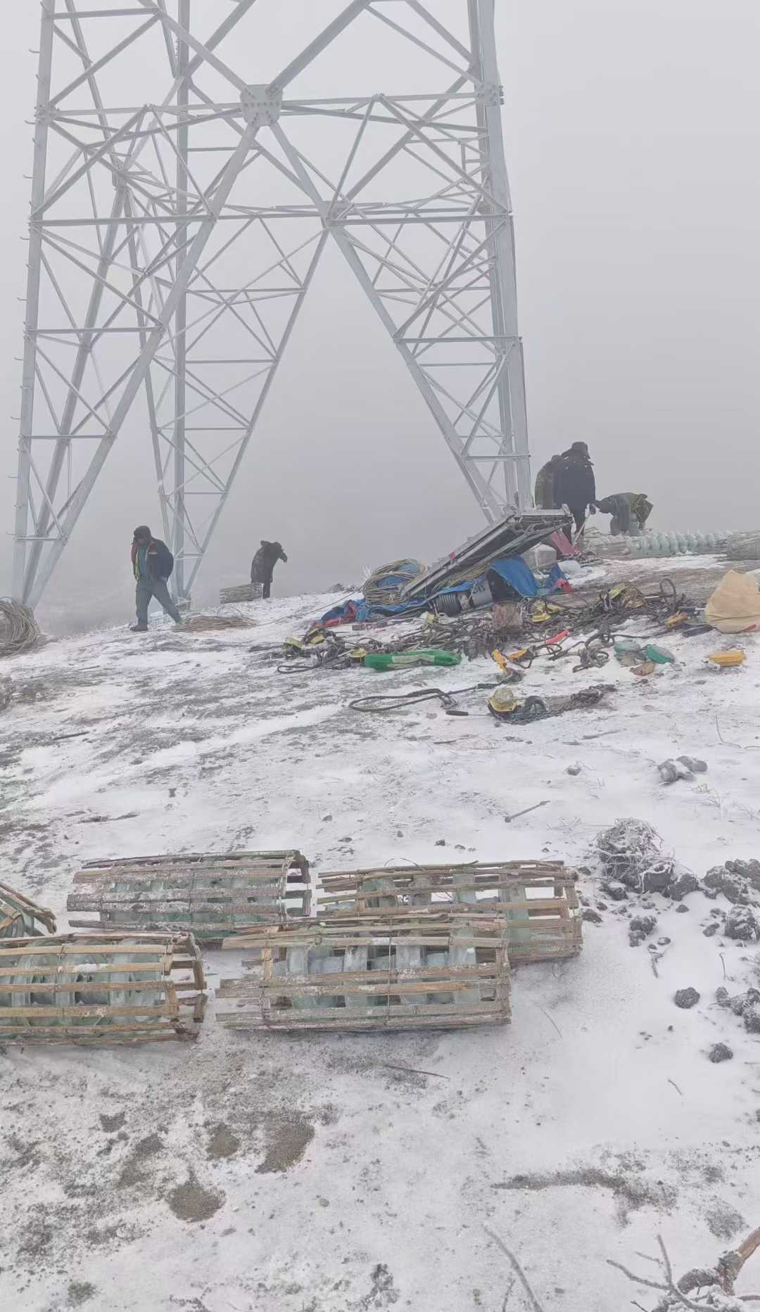 Glass Electrical Insulators: The Unsung Heroes of Modern Power Grids-02