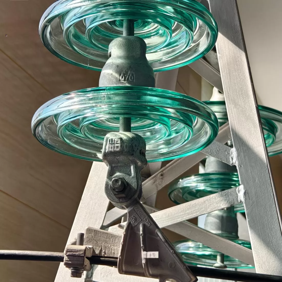 U70BS/255/127/320 IEC Standard profile 70kn suspension Tempered glass Insulator CTV254Figure 5